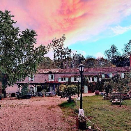 Moulin De Monpoisson Bed & Breakfast Le Puy Екстериор снимка