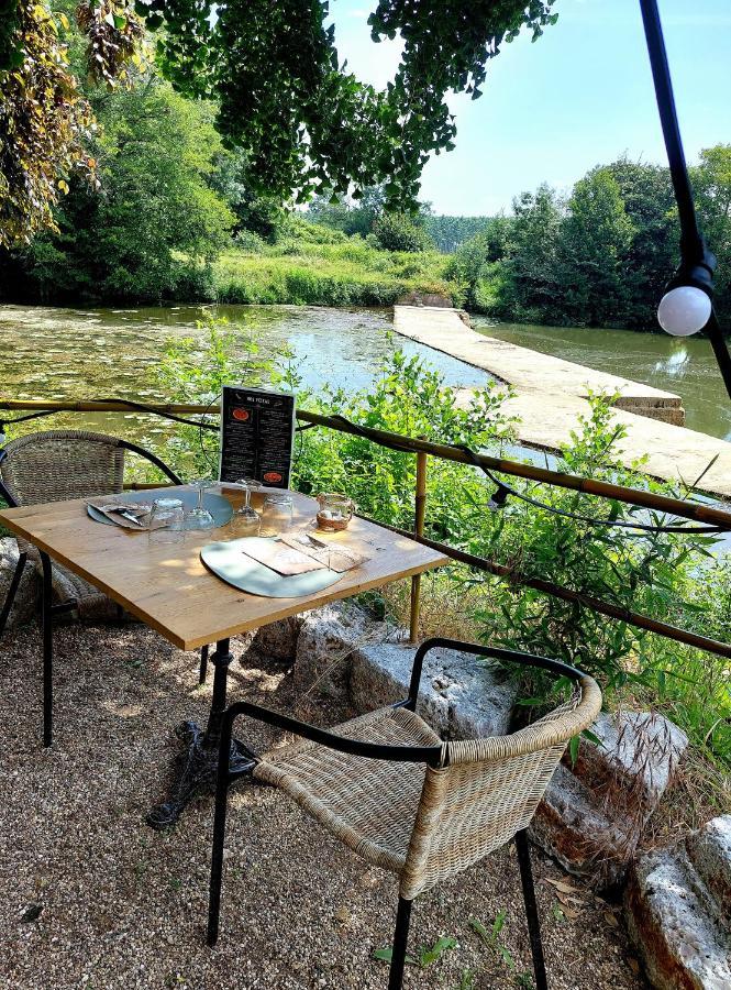 Moulin De Monpoisson Bed & Breakfast Le Puy Екстериор снимка